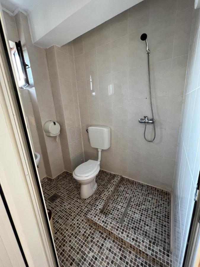 Hotel Monte Carlo Piteşti Esterno foto