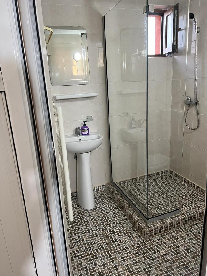 Hotel Monte Carlo Piteşti Esterno foto
