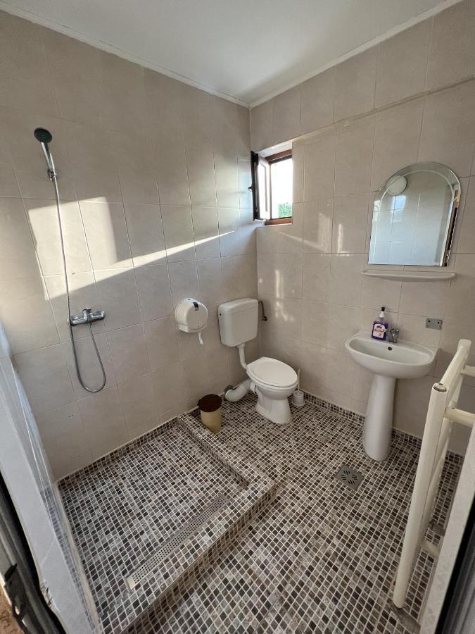Hotel Monte Carlo Piteşti Esterno foto